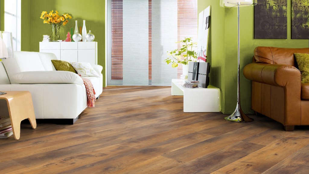 Ламинат Haro Tritty 100 Gran Via 4V Дуб Альтхольц 526712 2200×243×8 фото в интерьере Ламинат Haro Tritty 100 Gran Via 4V Дуб Альтхольц 526712 2200×243×8 фото в интерьере